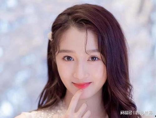 明星网红姐姐叫什么,揭秘她的名字背后的故事