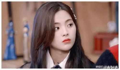 顶流女明星网红,揭秘顶流女明星网红的璀璨人生